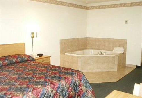 Dutch Country Inn Kalona Zewnętrze zdjęcie